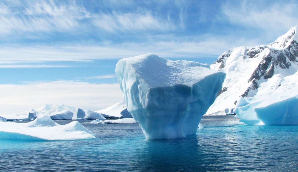Foto di un iceberg - A.E.R.A. in Antartide